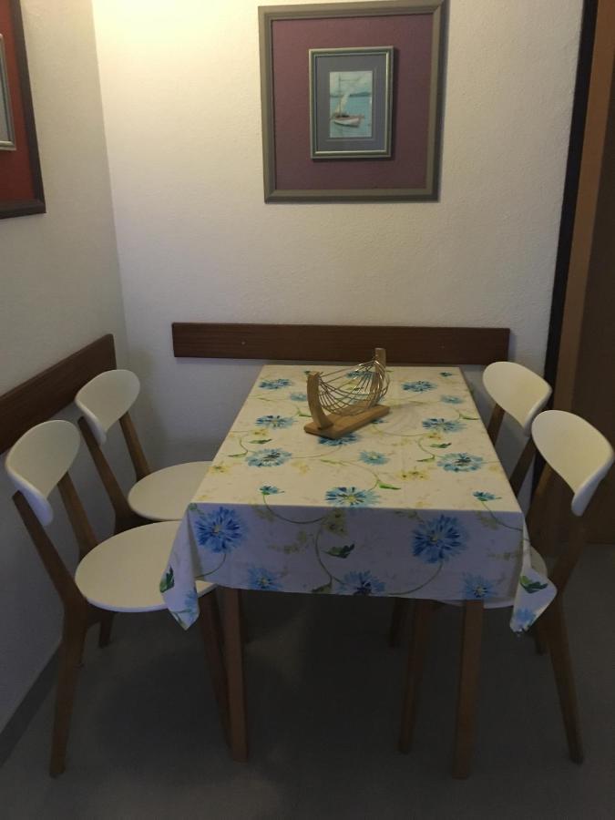 Apartments By The Sea Promajna, Makarska - 2673 Екстериор снимка