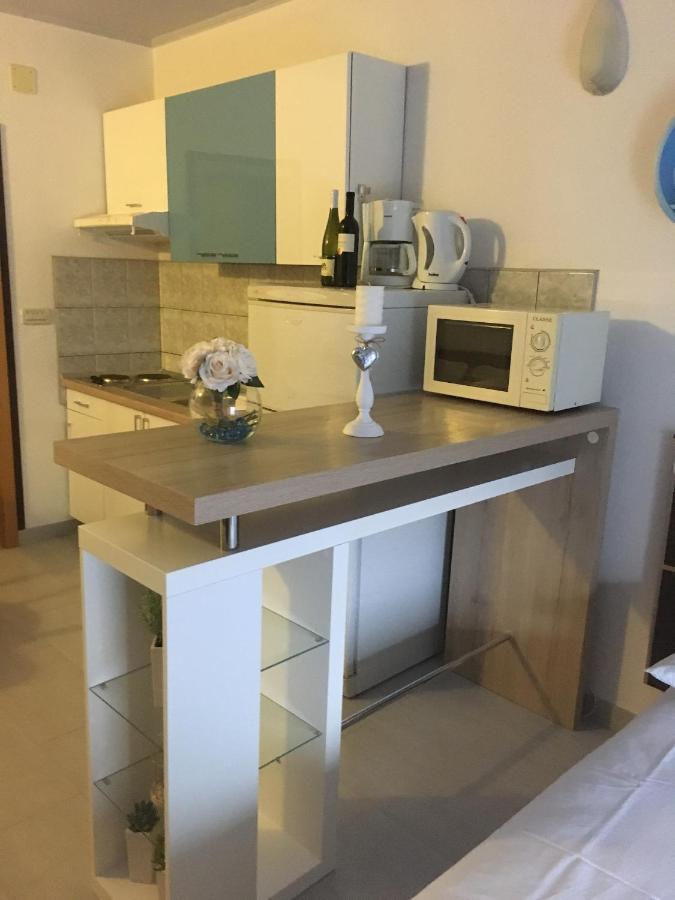 Apartments By The Sea Promajna, Makarska - 2673 Екстериор снимка